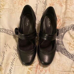 Clarks Black Heeled Shoes Elegant Design
